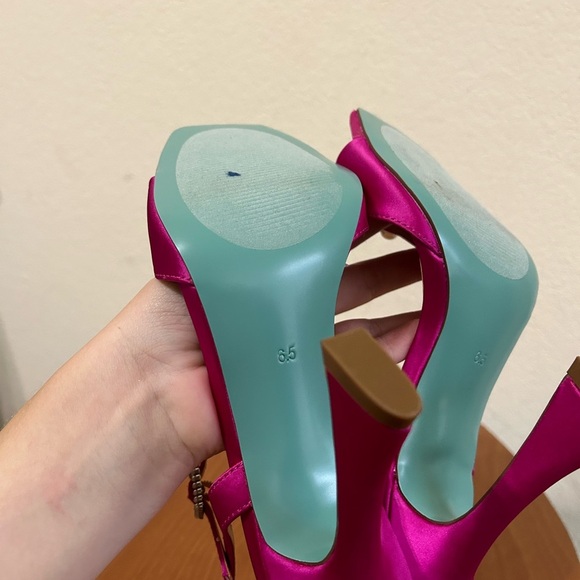 Betsey Johnson Fuchsia Blue Bottom Women's Size 6.5 Heels Formal Pearl Toe Strap - Picture 11 of 11